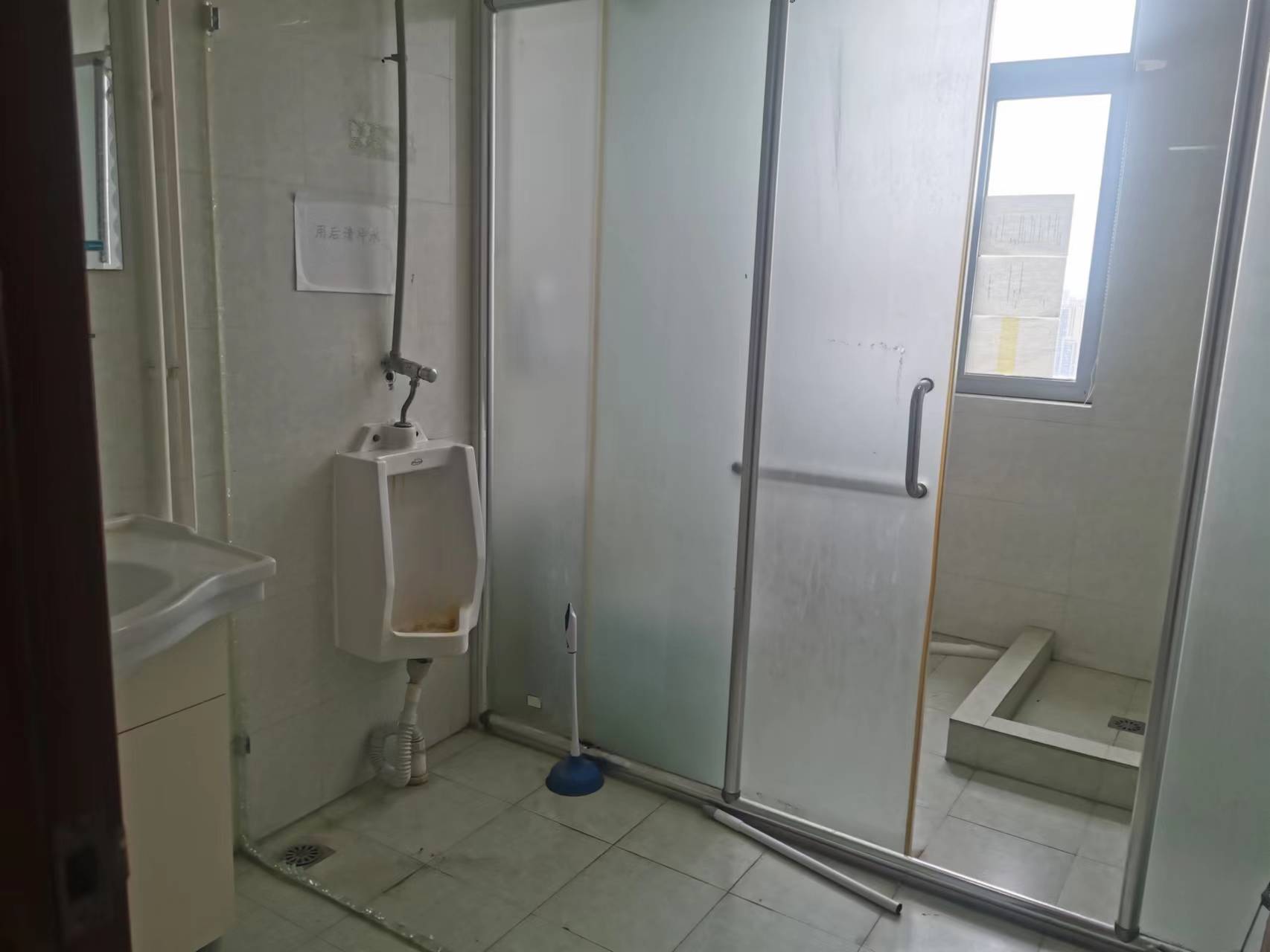 鑫乾国际广场 1室1厅1卫 159.71m&sup2;