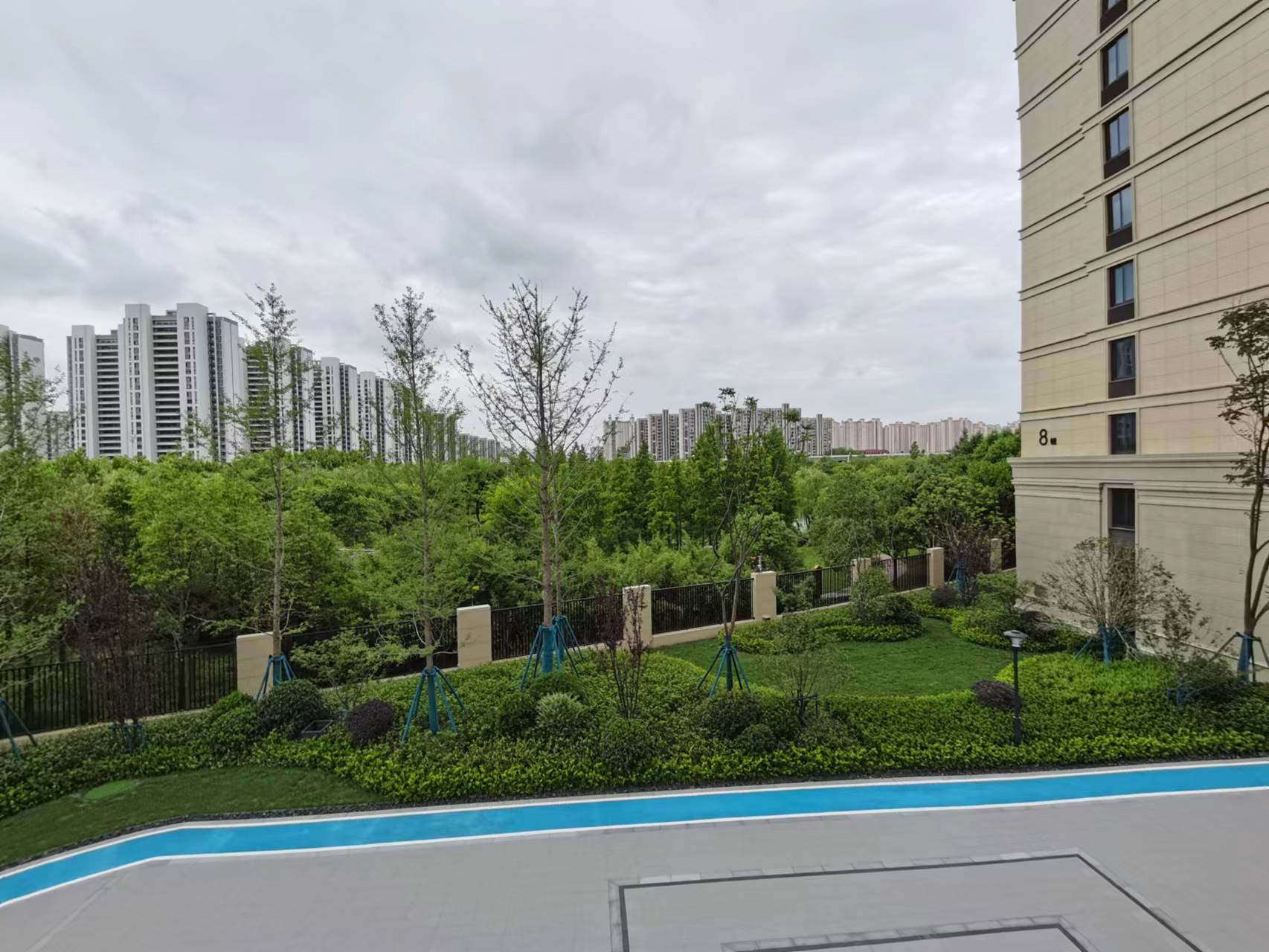 绿城&middot;诚园 4室2厅2卫 158m&sup2;