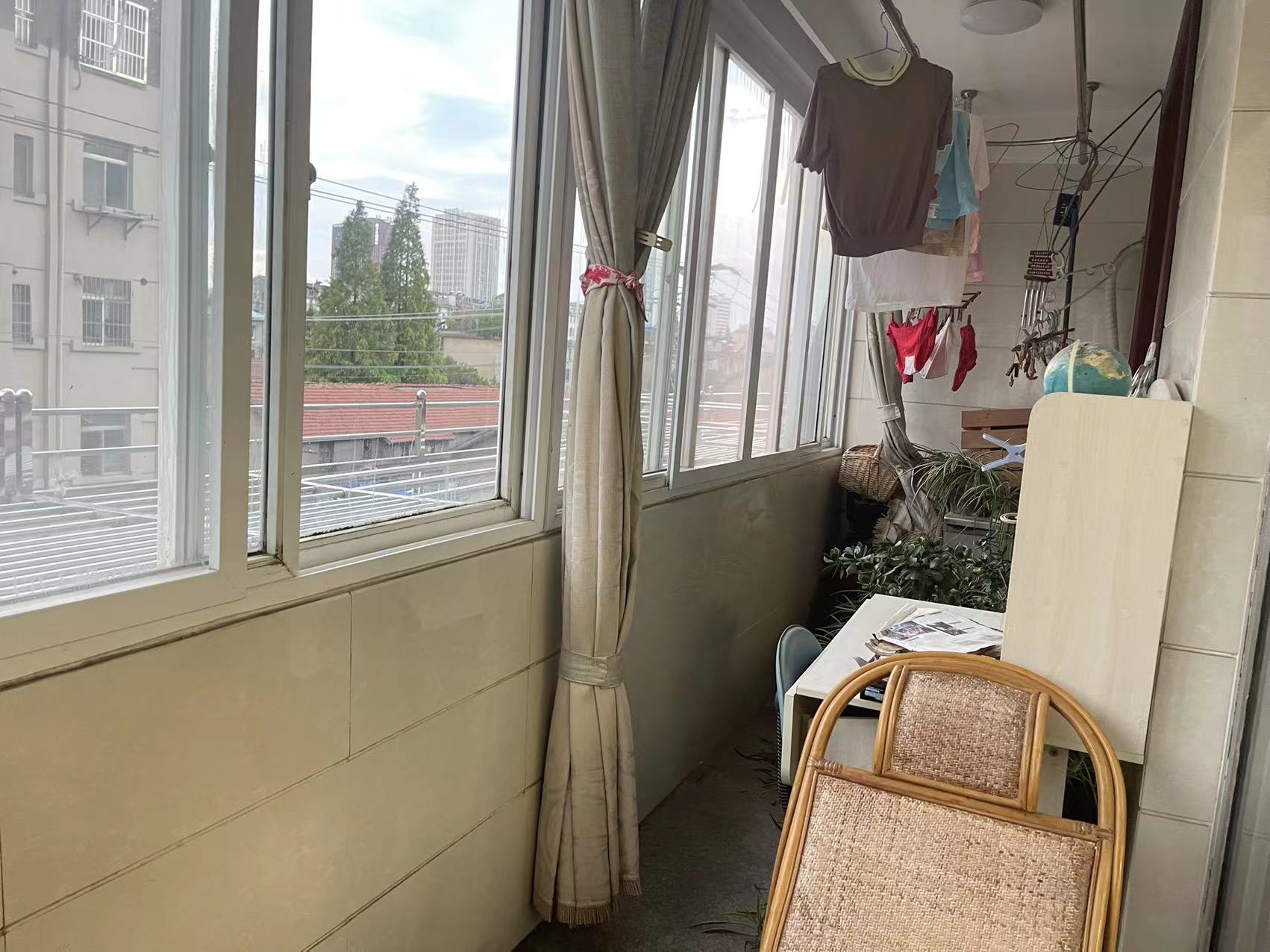 新桃园 3室2厅1卫 107.00m&sup2;