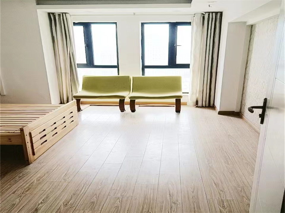 东景国际 2室1厅1卫 60m&sup2;