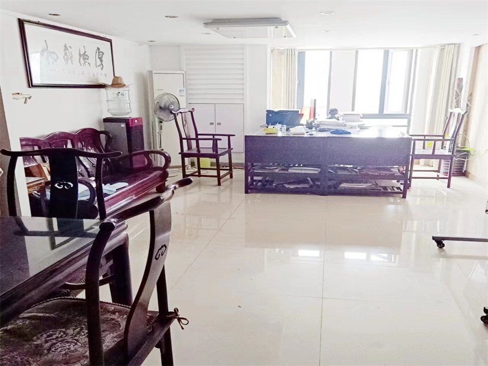 东景国际 2室1厅1卫 60m&sup2;