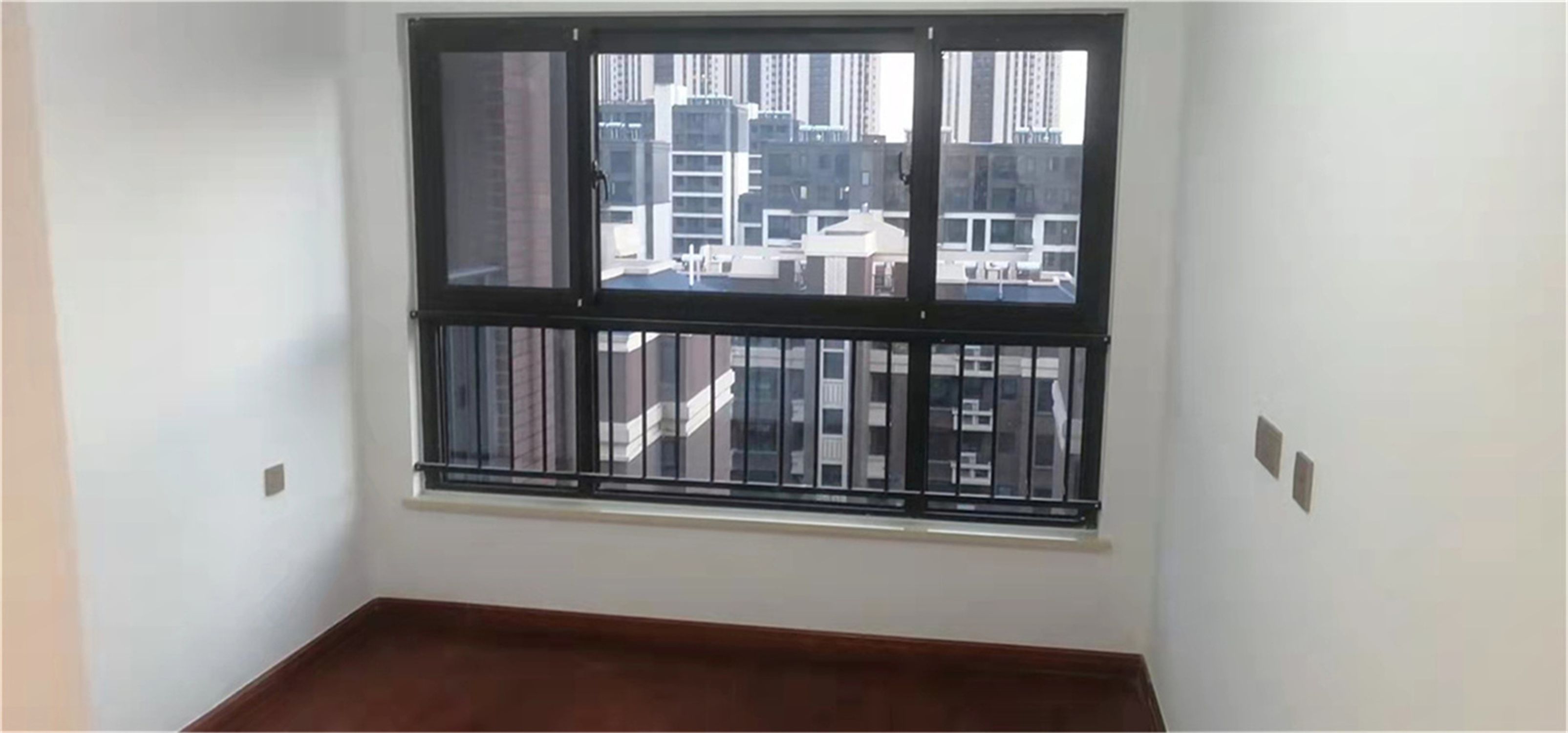 林肯公园 4室2厅2卫 122m&sup2;