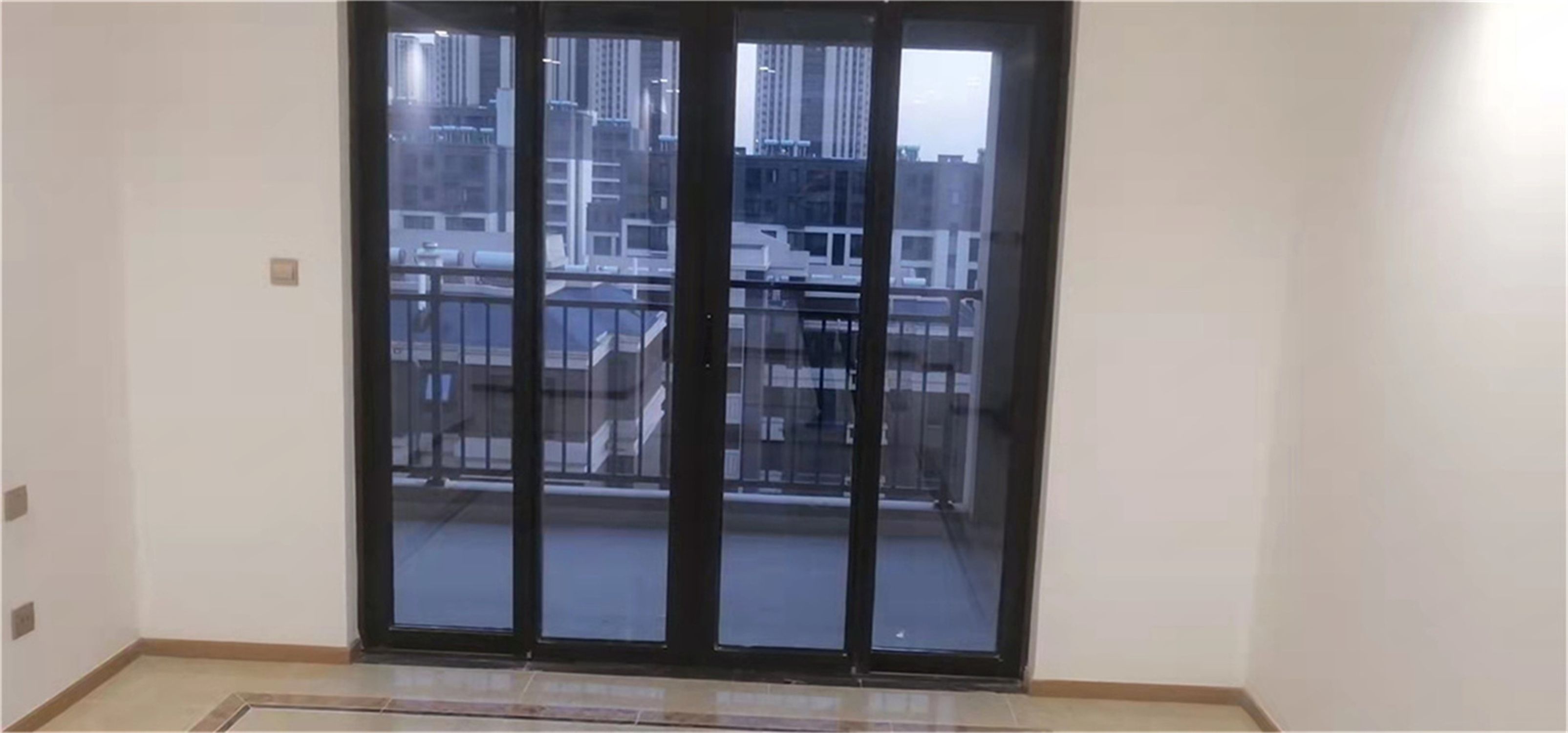 林肯公园 4室2厅2卫 122m&sup2;