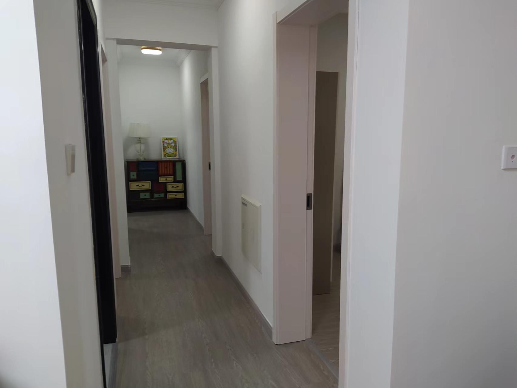 保利香槟国际 3室2厅1卫 80.00m&sup2;