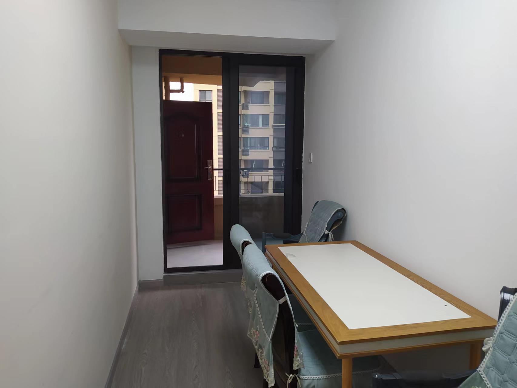 保利香槟国际 3室2厅1卫 80.00m&sup2;