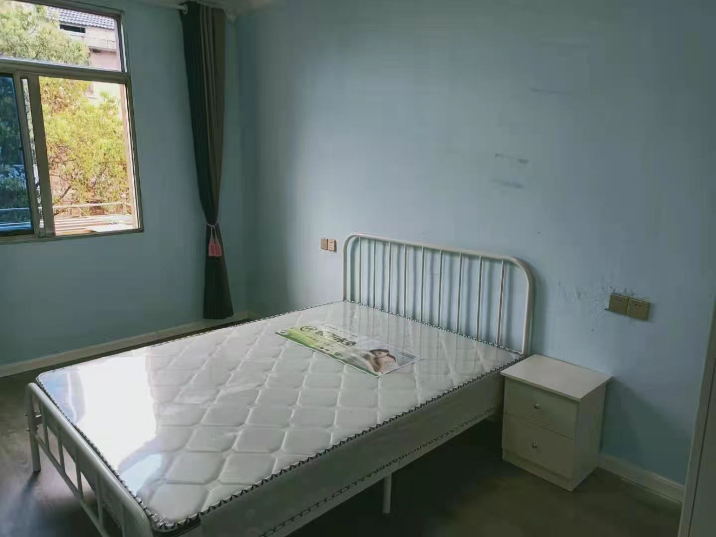 易家桥新村 2室1厅1卫 65m&sup2;