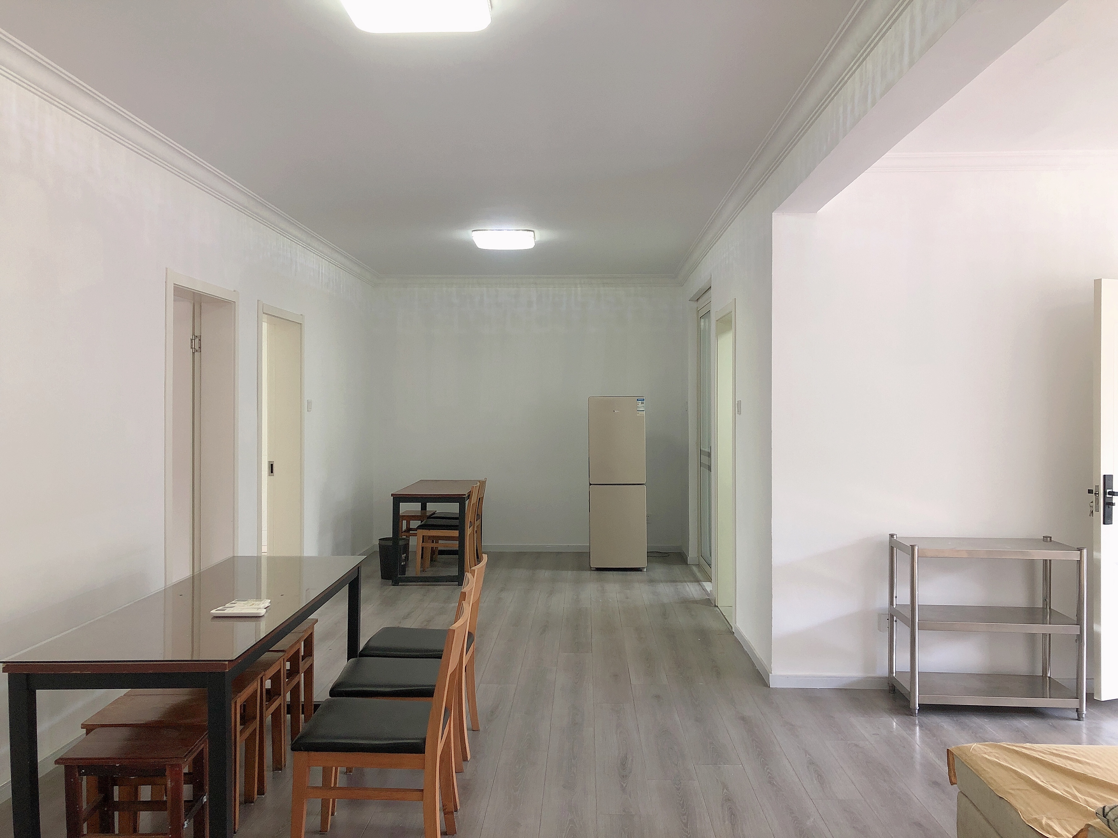南方公寓 3室2厅1卫 120.00m&sup2;