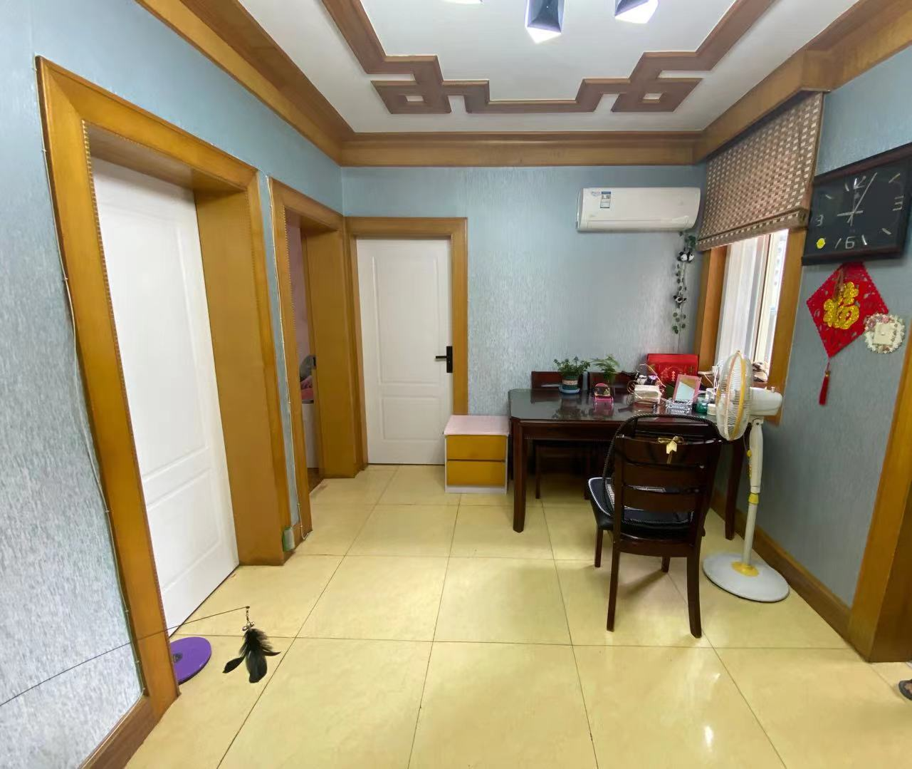 城港新村 3室1厅1卫 71m&sup2;
