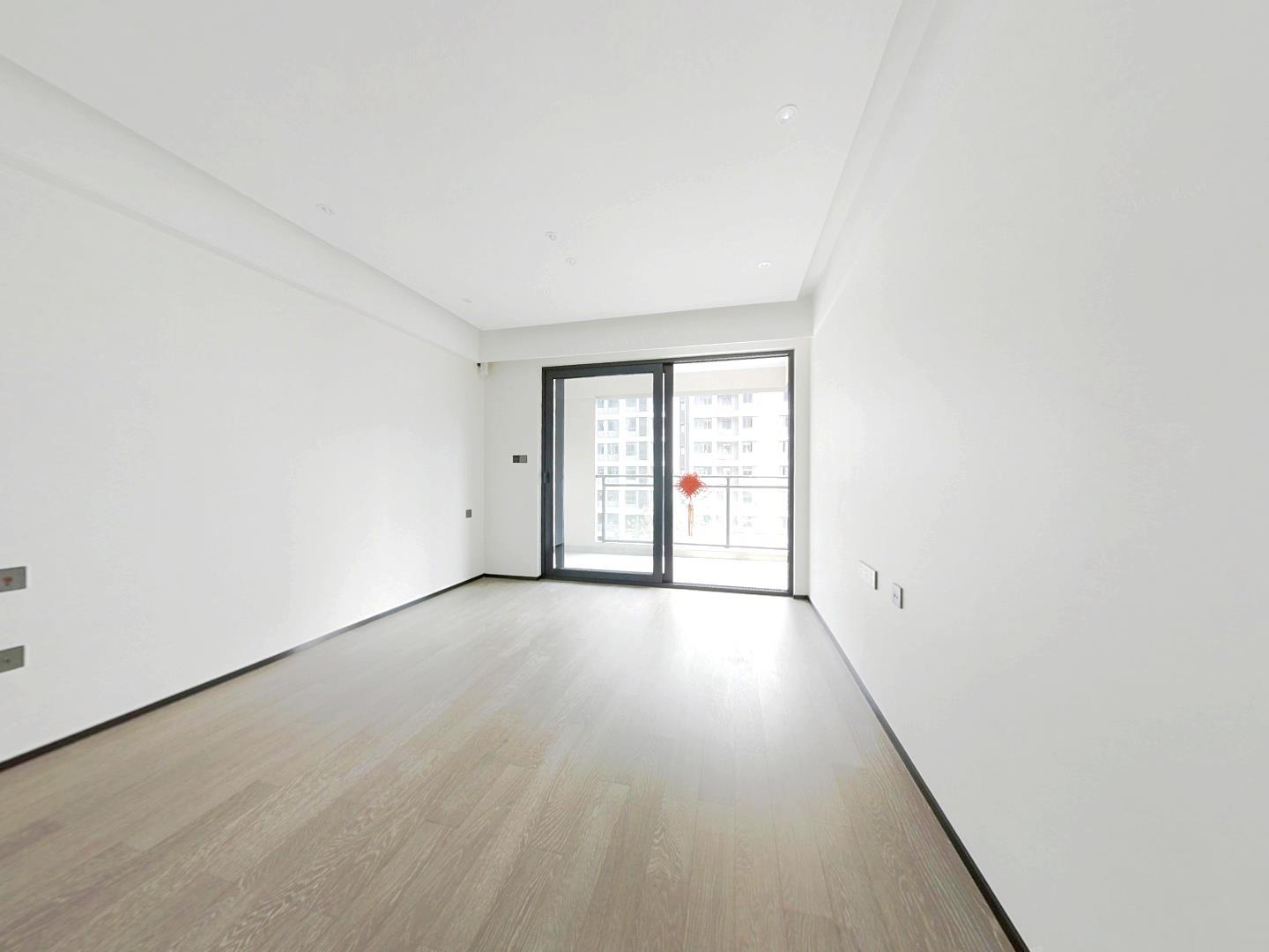 万科翡翠公园 3室2厅1卫 98m&sup2;