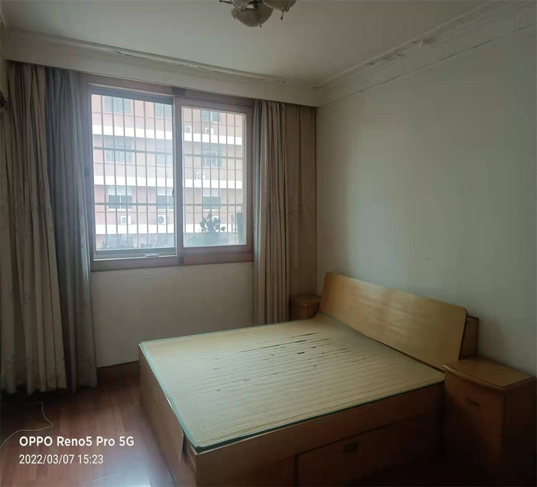 新桥北村 3室2厅2卫 134m&sup2;