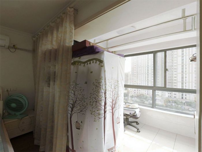 炜赋花苑 2室1厅1卫 78m&sup2;