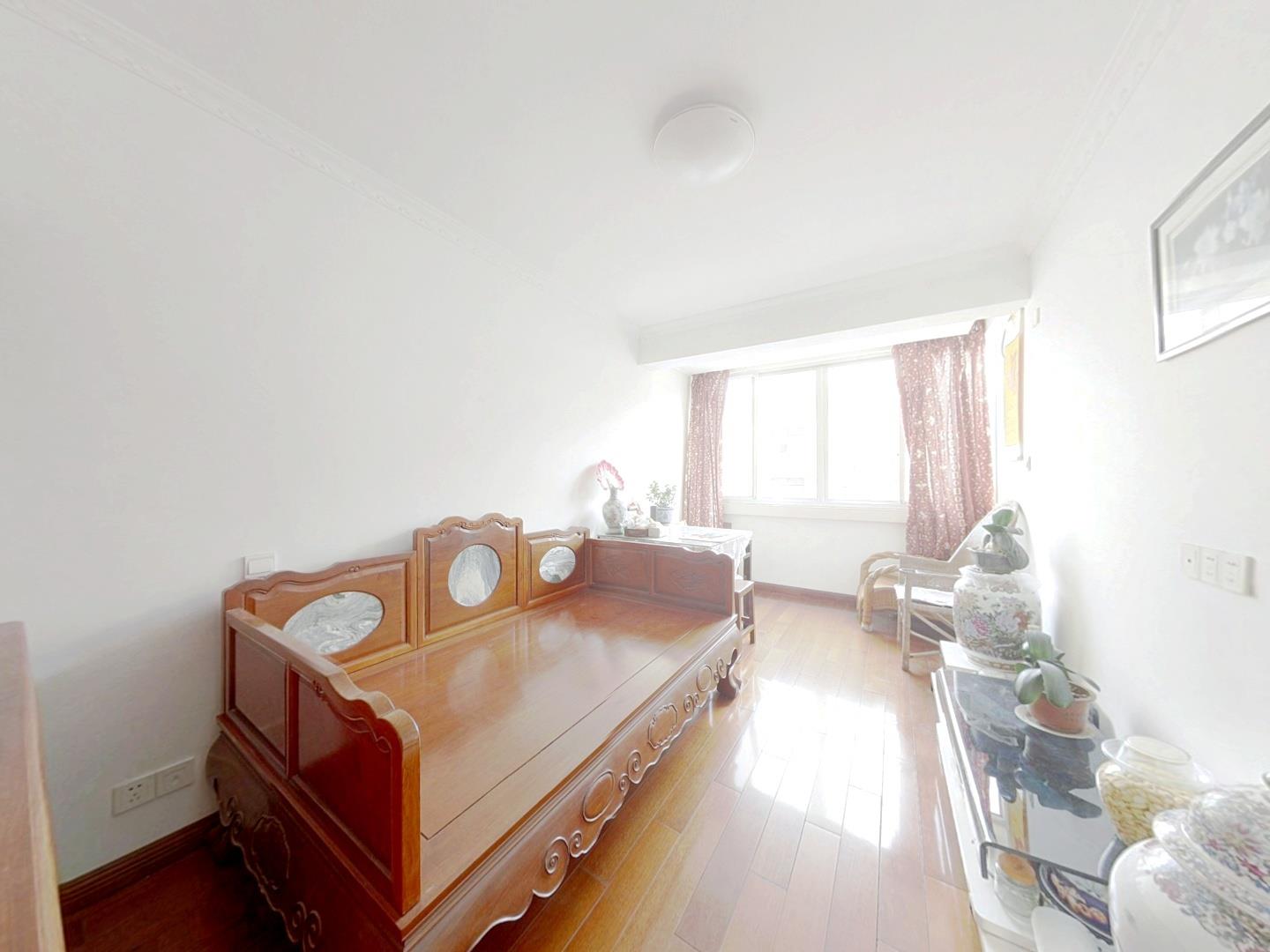 南川园新村 3室1厅1卫 85m&sup2;