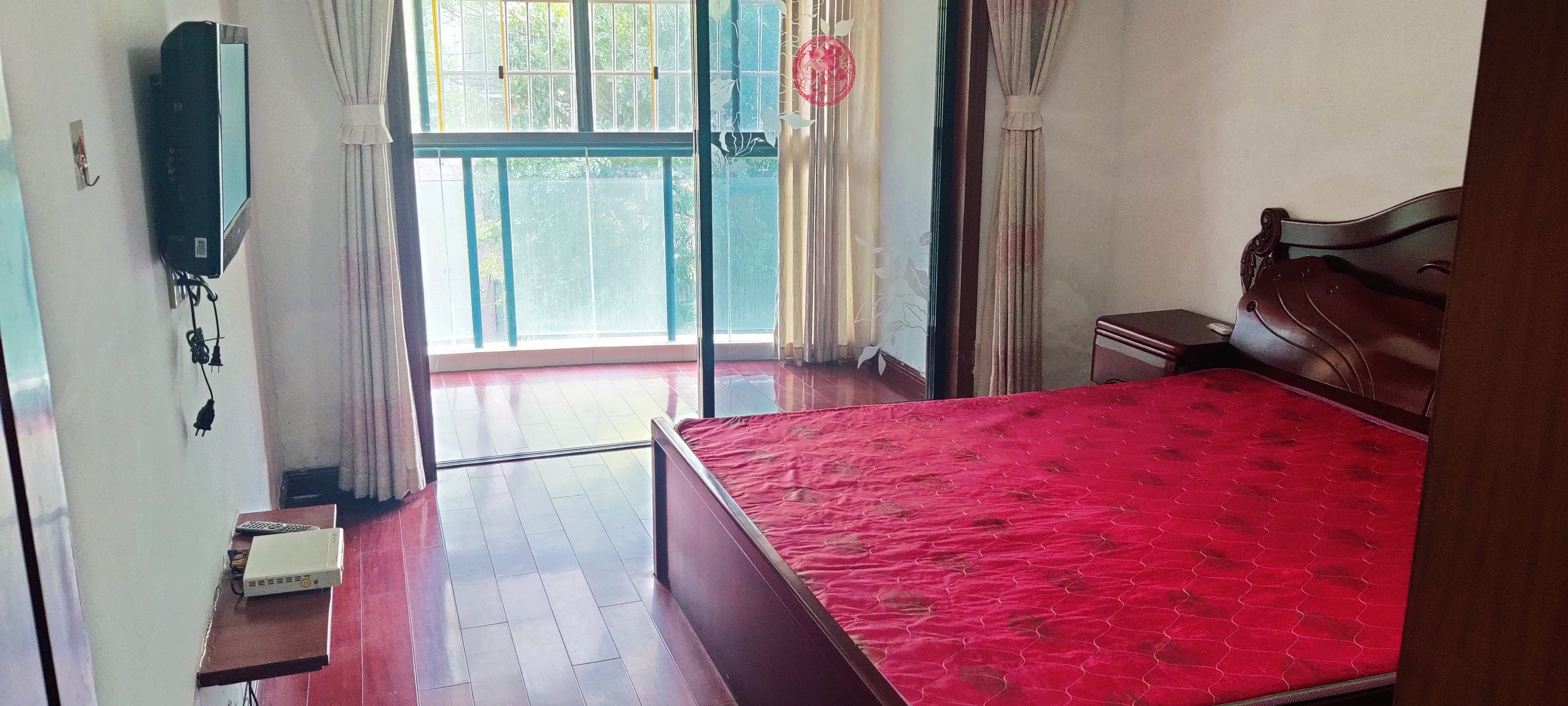 东晖花园 2室1厅1卫 95m&sup2;