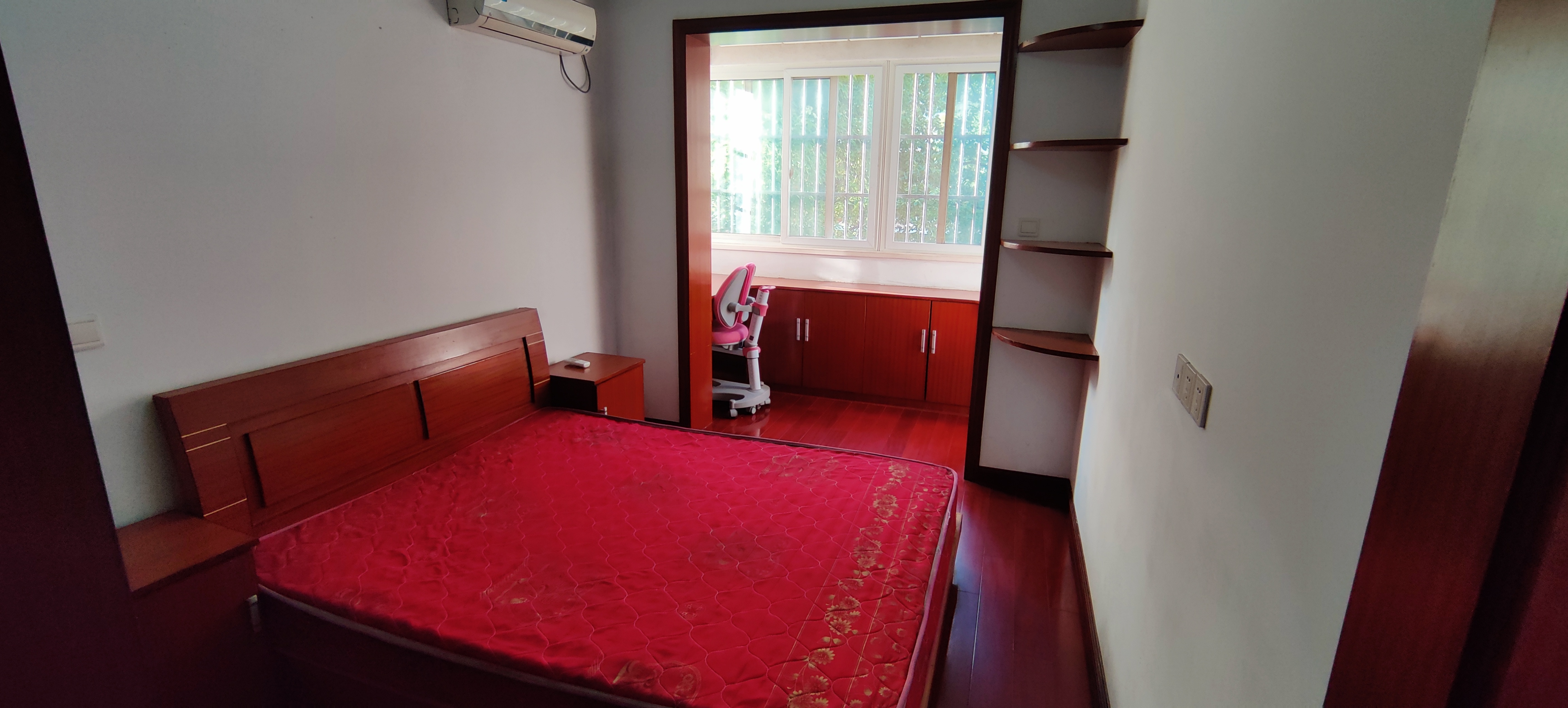 东晖花园 2室1厅1卫 95m&sup2;