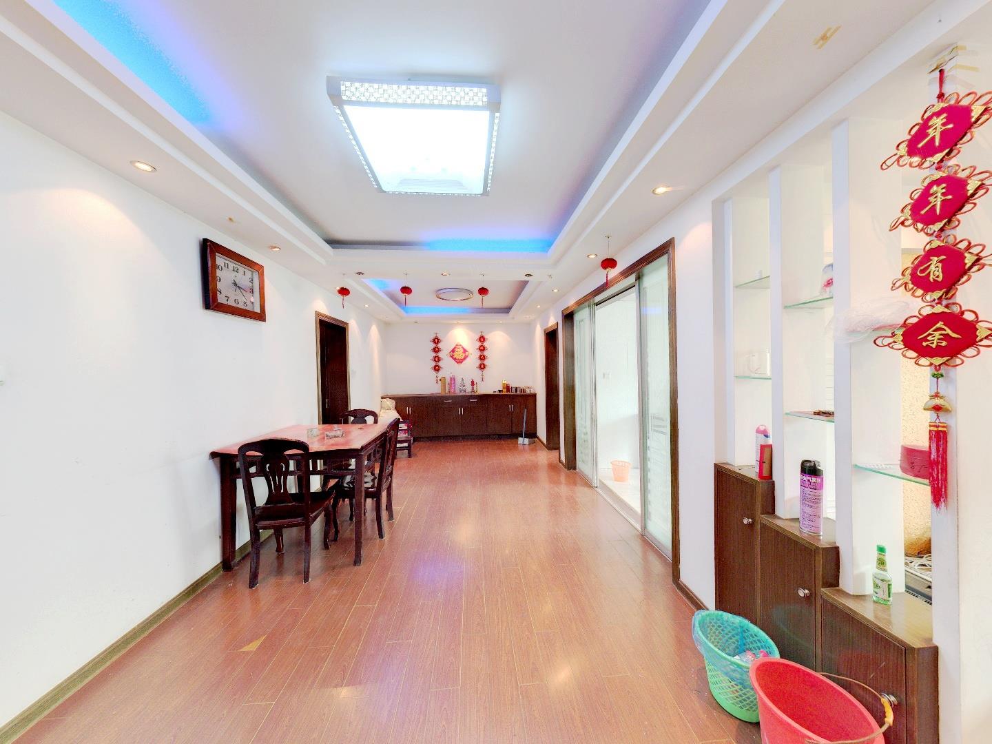 怡园北村北区 3室2厅1卫 130m&sup2;