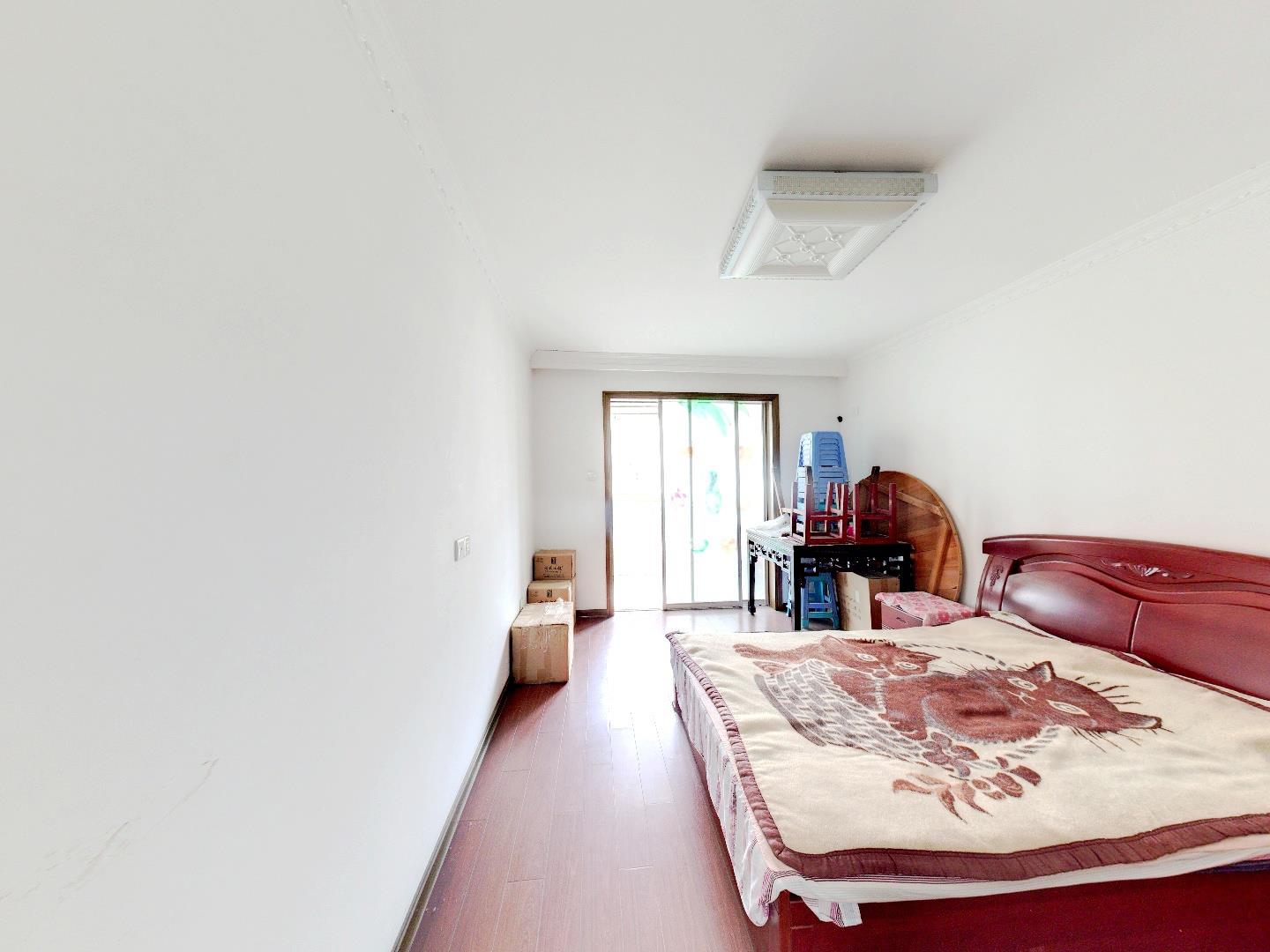 怡园北村北区 3室2厅1卫 130m&sup2;