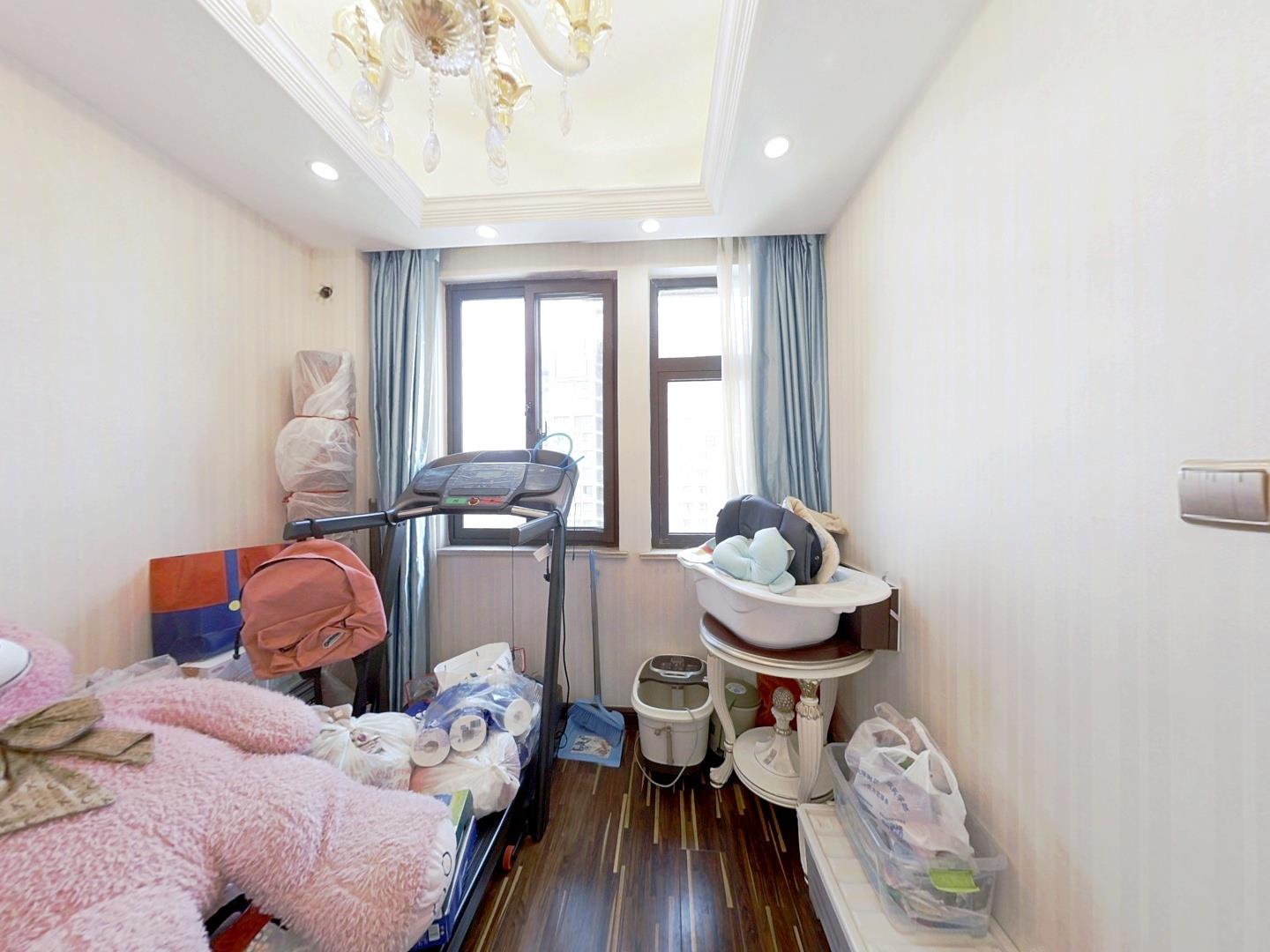 意邦绿墅湾 3室2厅2卫 140.3m&sup2;