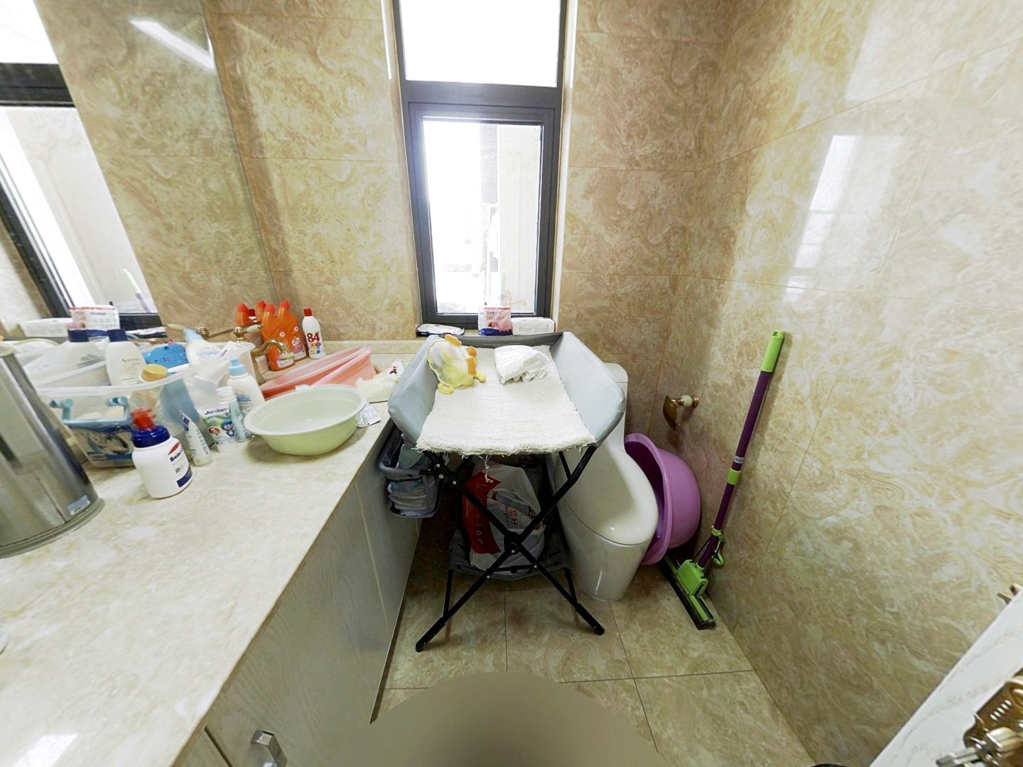 意邦绿墅湾 3室2厅2卫 140.3m&sup2;