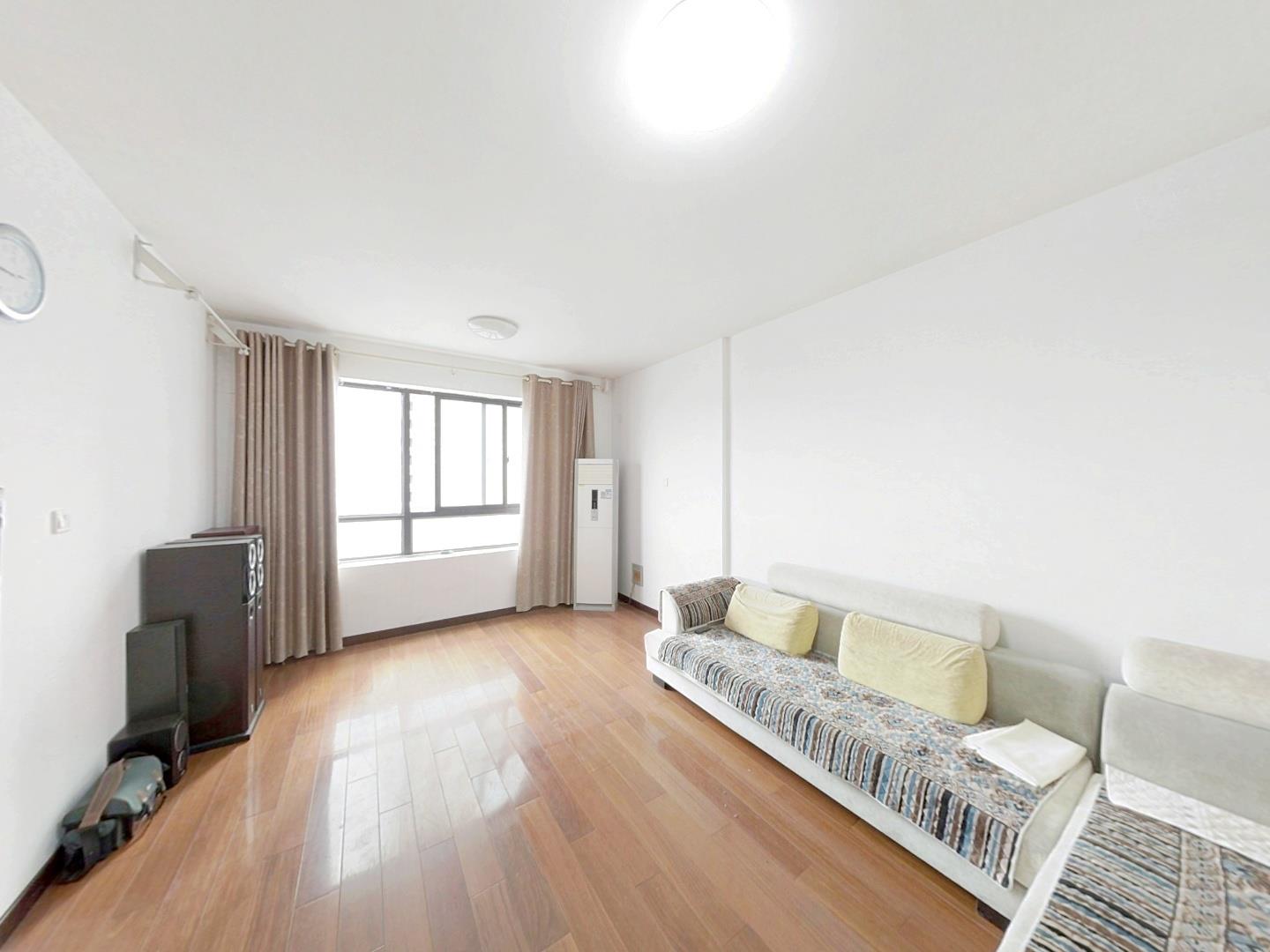 五洲御锦城 3室2厅1卫 116m&sup2;