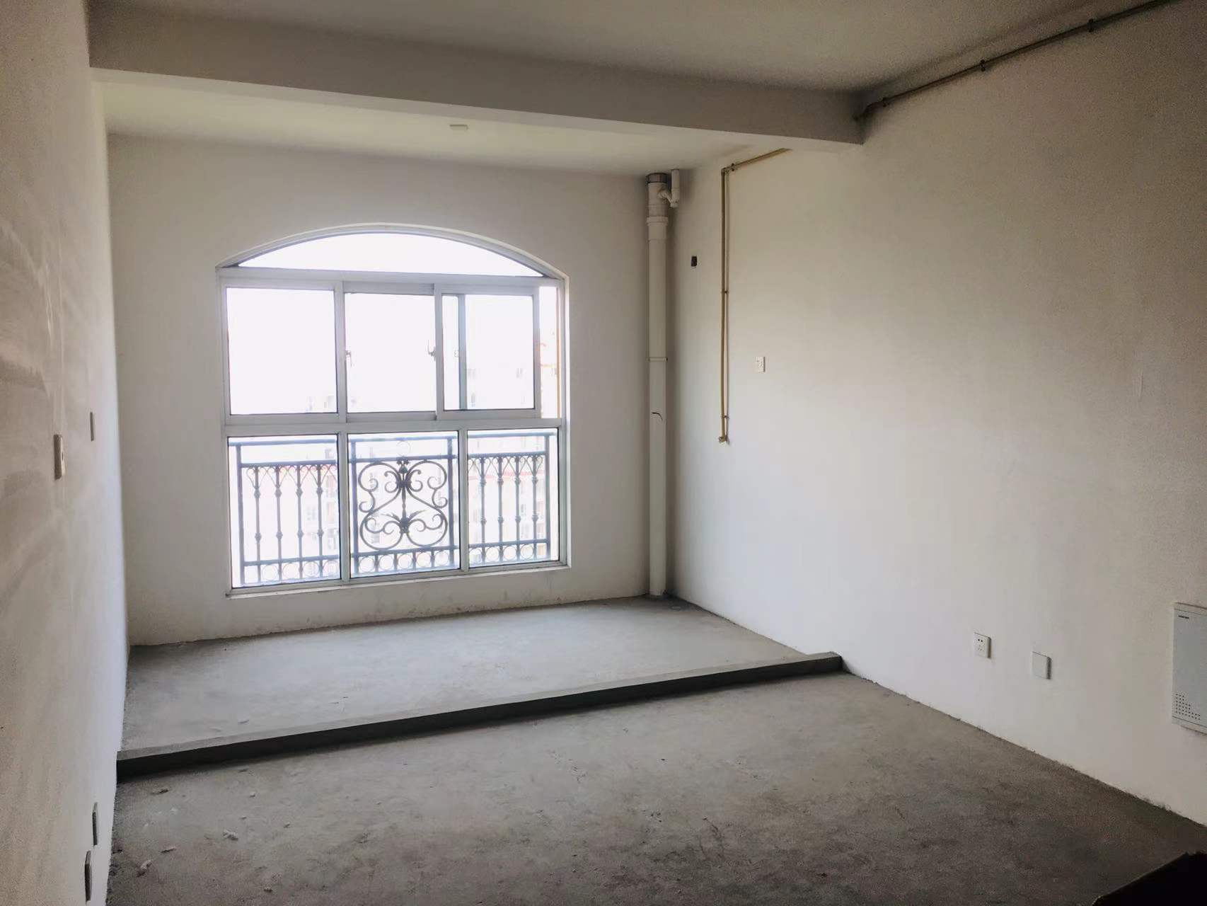 中南世纪花城二期 1室2厅1卫 75.00m&sup2;