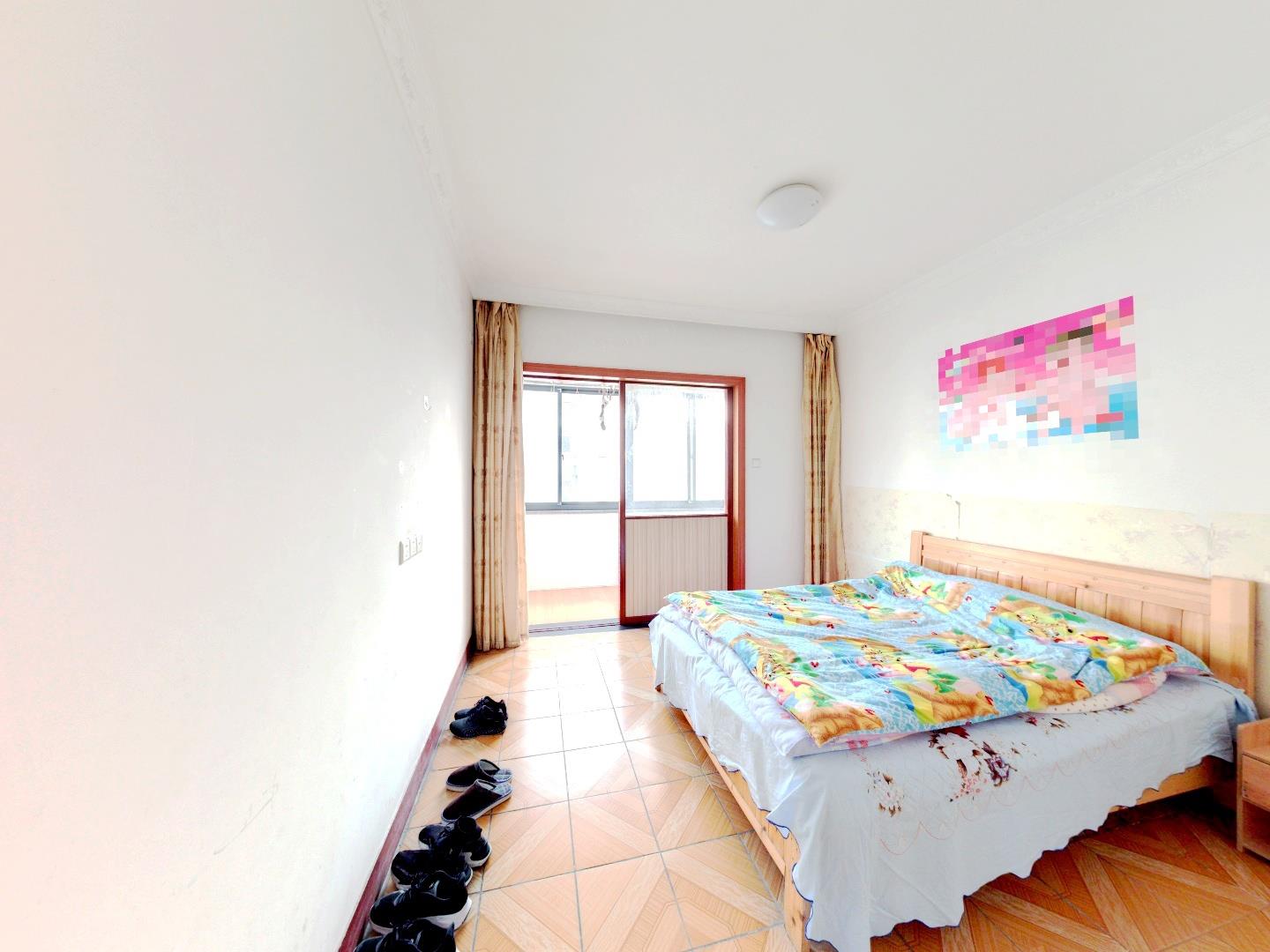 公园二村 2室1厅1卫 64m&sup2;