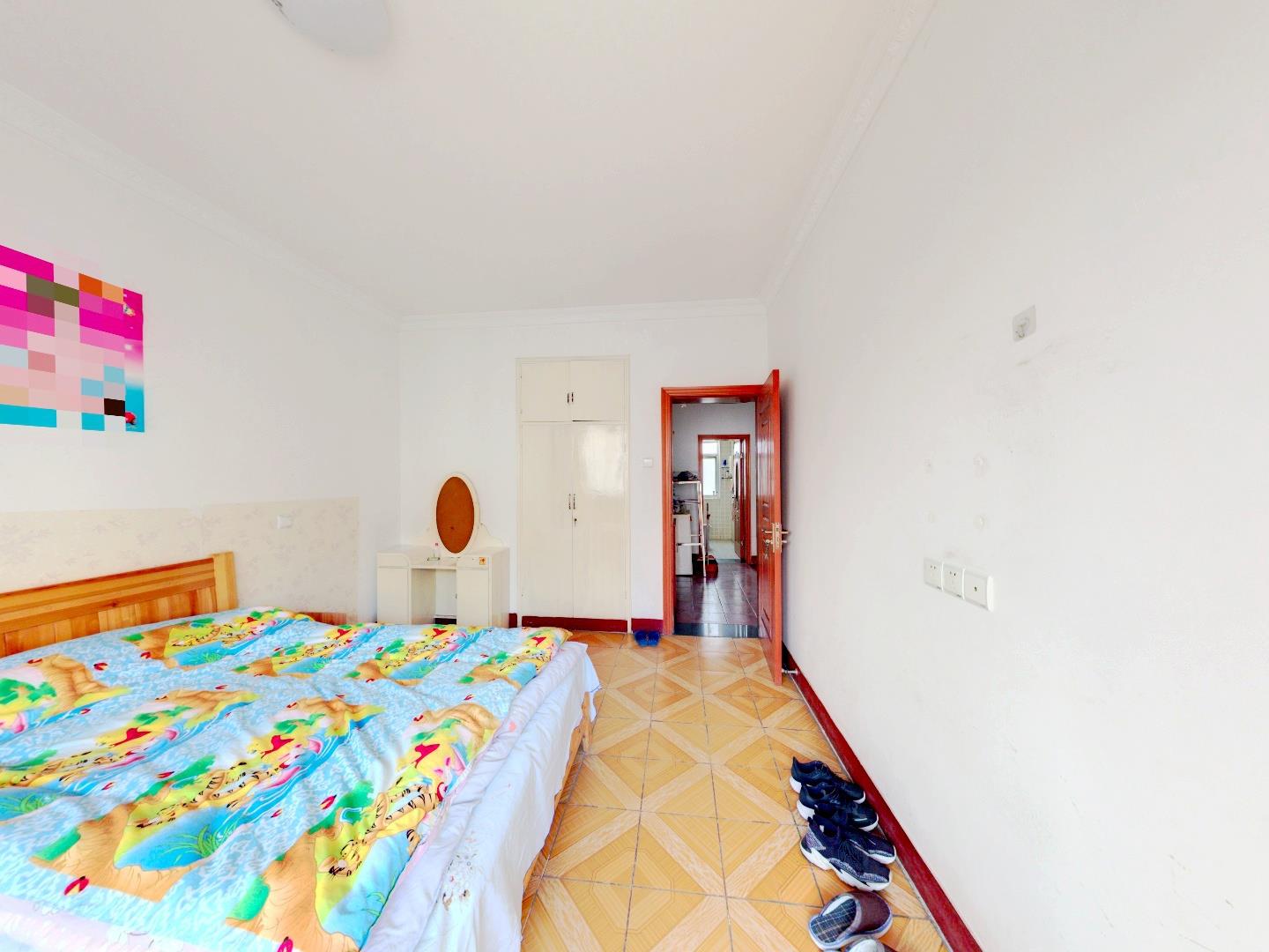 公园二村 2室1厅1卫 64m&sup2;