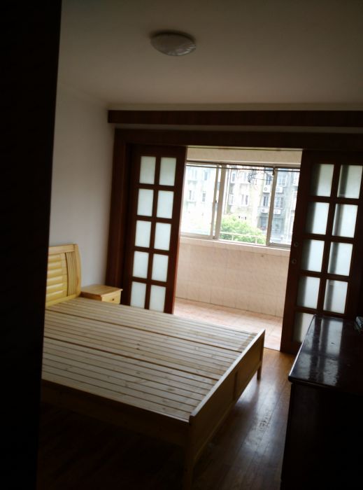 新建路新村 3室1厅1卫 80m&sup2;