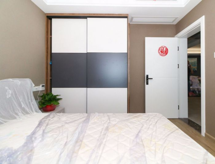 盛和花半里 3室2厅2卫 145m&sup2;