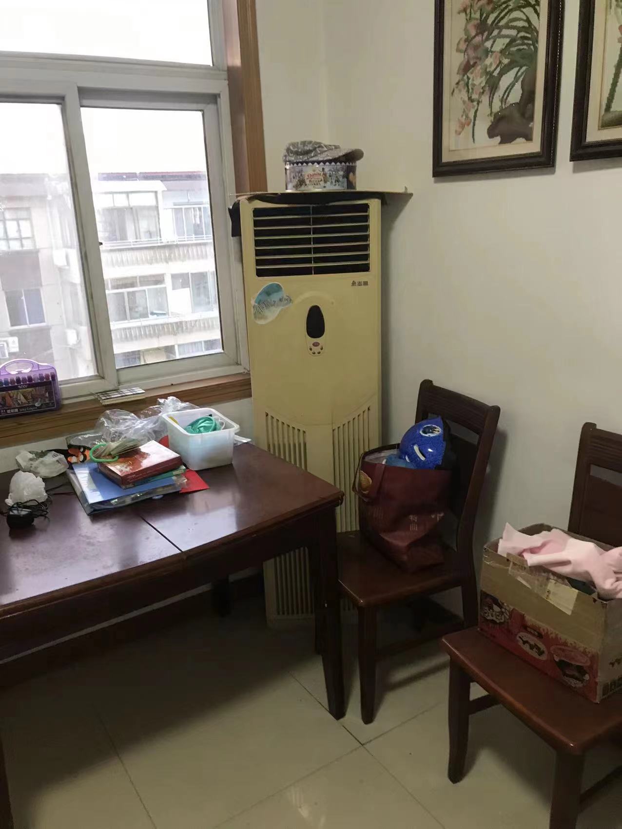 虹桥新村(朝霞路) 2室1厅1卫 62m²