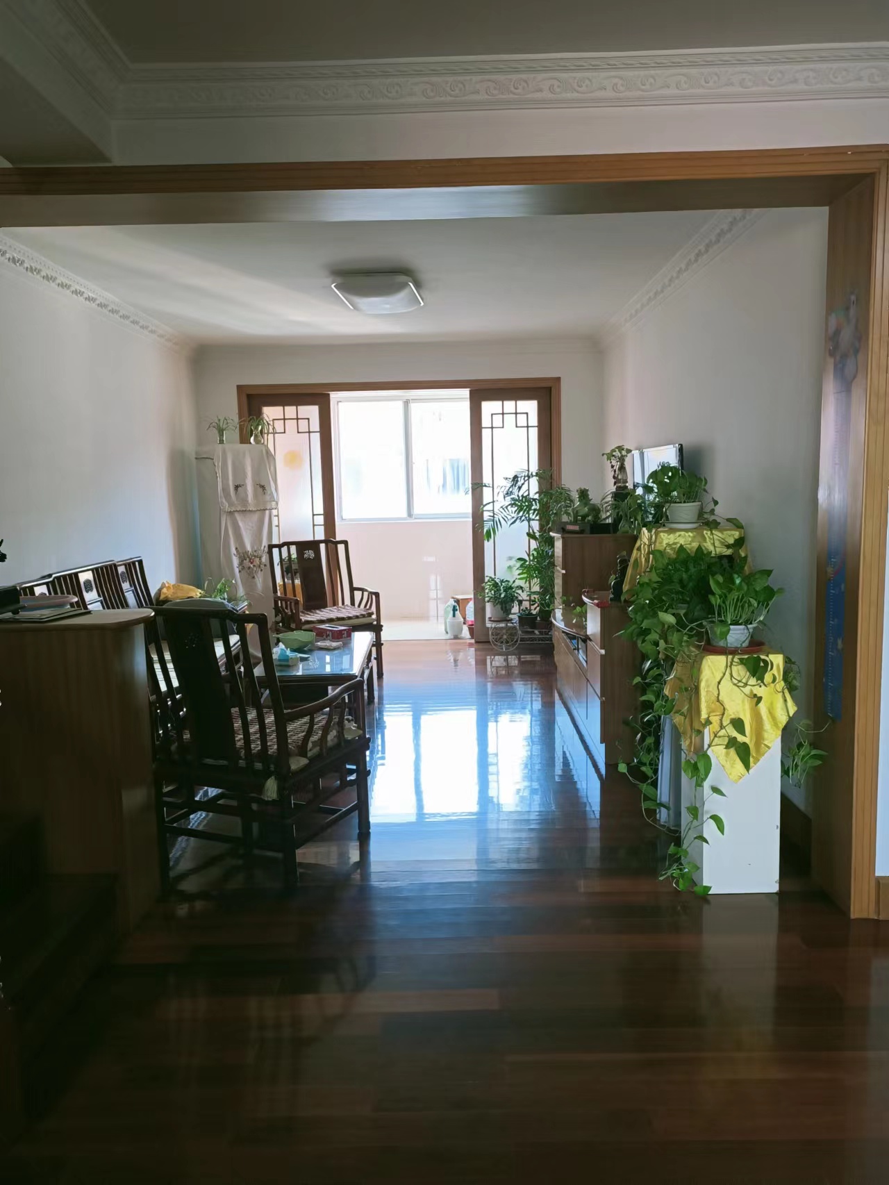 阳光花园 5室3厅2卫 100.05m&sup2;