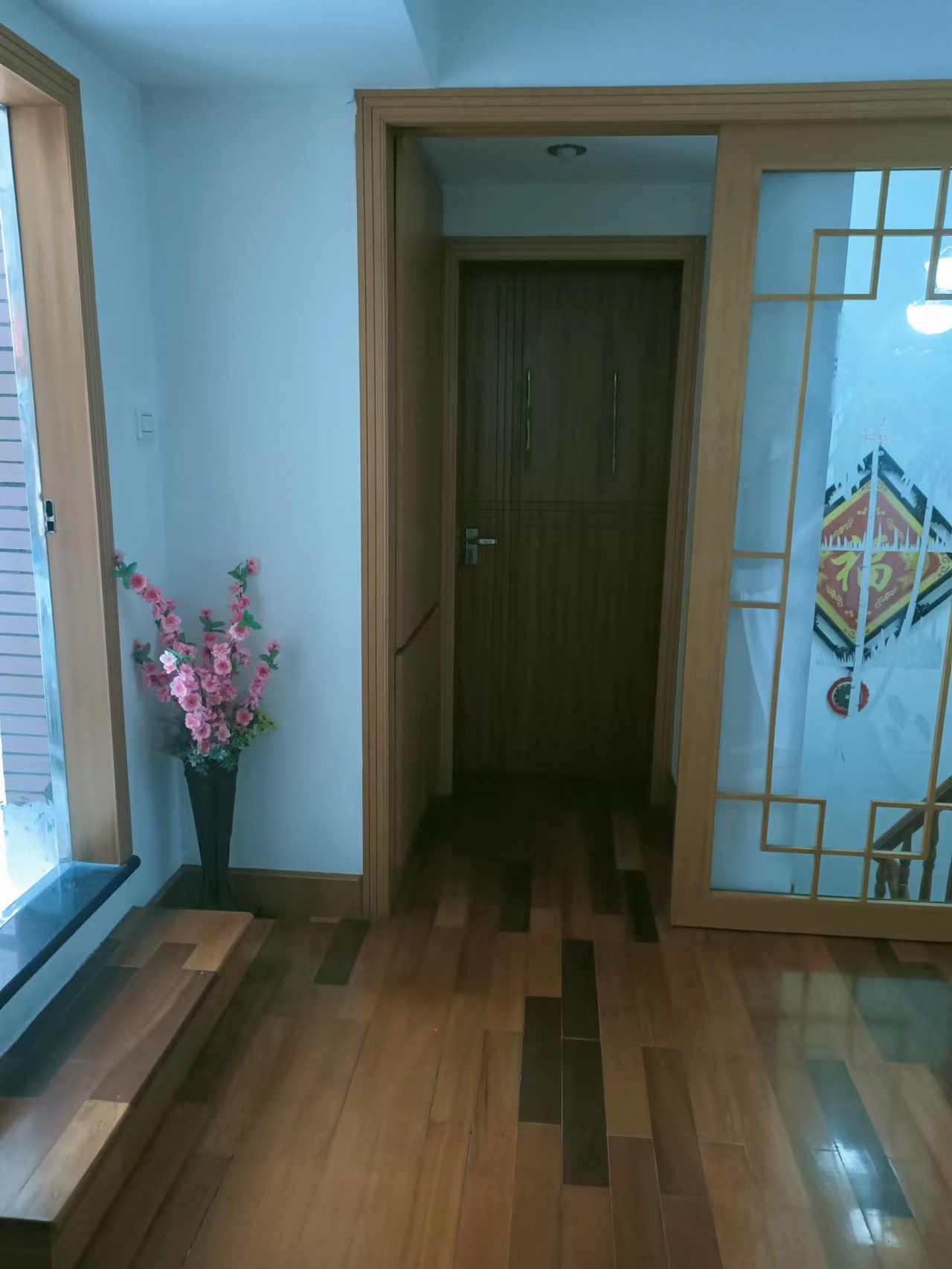 阳光花园 5室3厅2卫 100.05m&sup2;