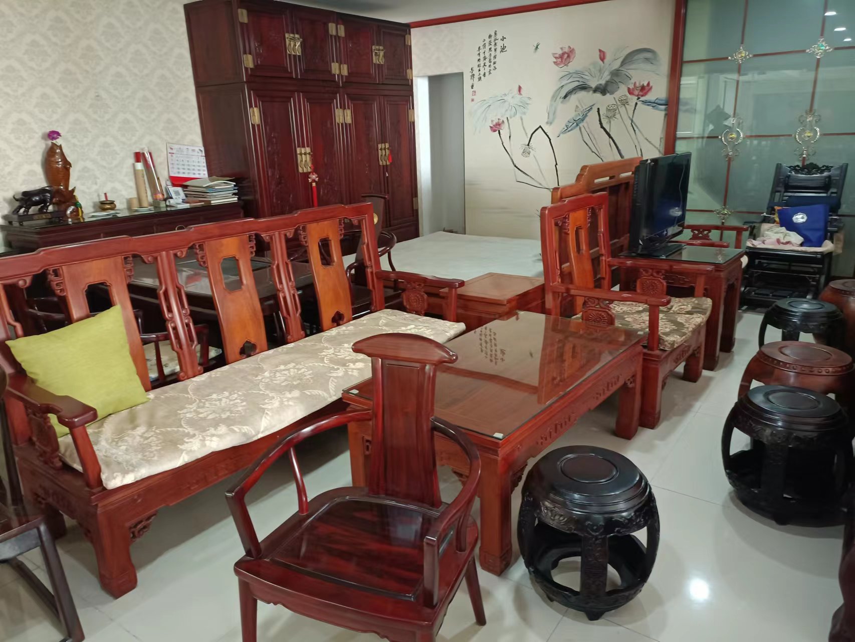 鸿运大厦 2室0厅0卫 106m²