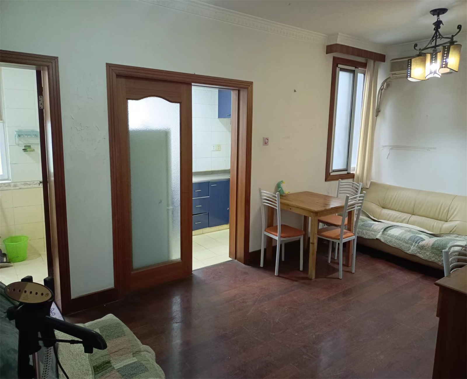银花苑 3室1厅1卫 70m²