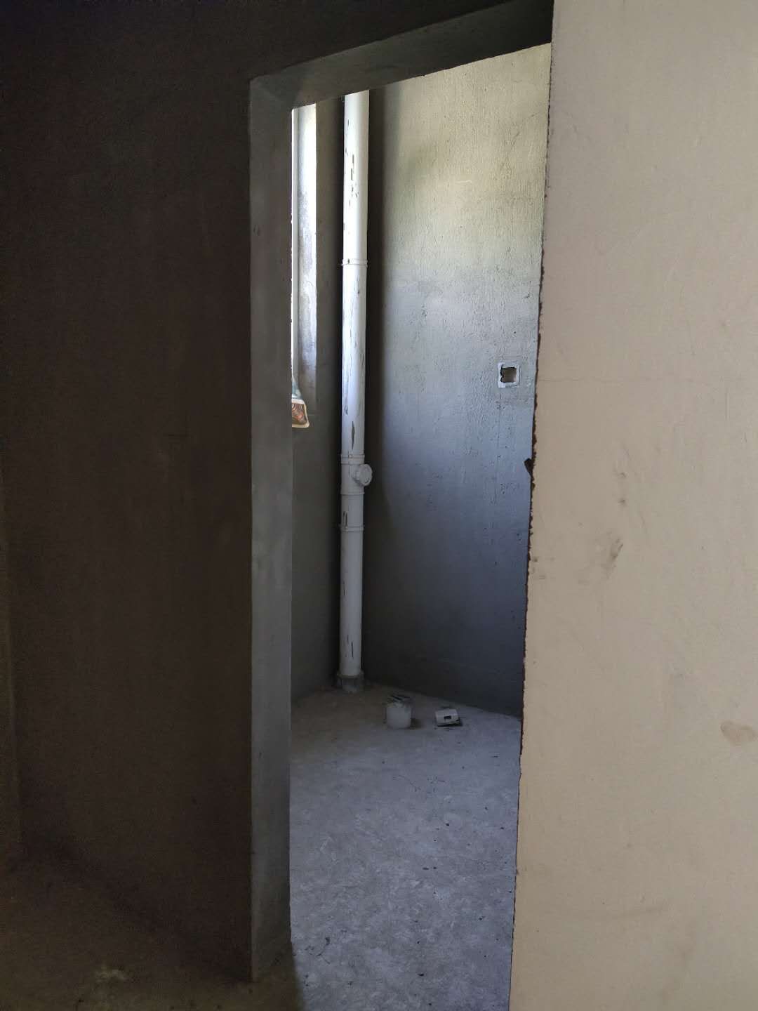 东郊庄园 4室2厅2卫 328m&sup2;