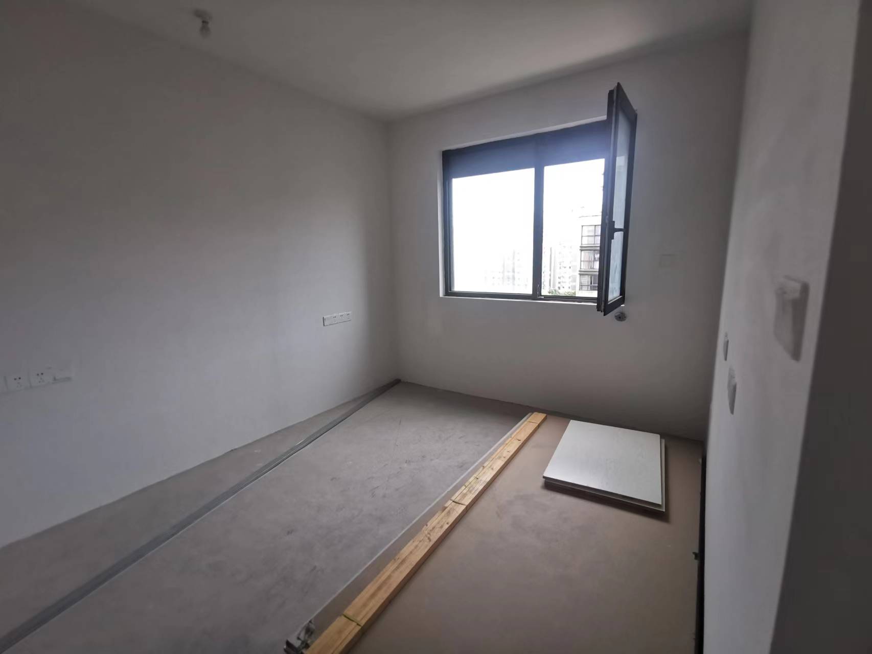 苏建阳光新城 3室2厅1卫 142m&sup2;