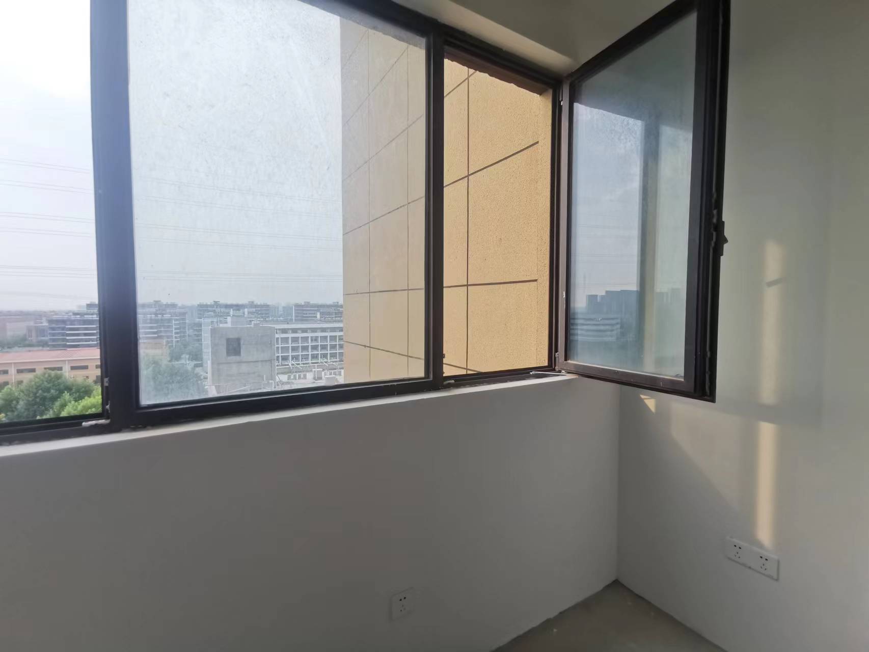 苏建阳光新城 3室2厅1卫 142m&sup2;