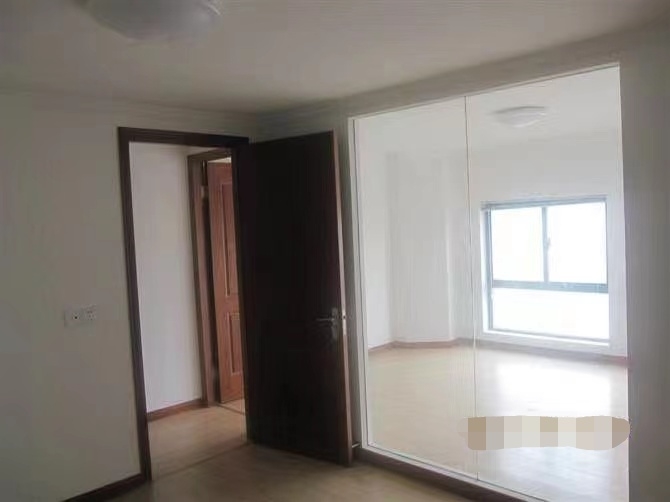 鸿运装饰城 3室1厅1卫 67.4m&sup2;