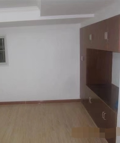 鸿运装饰城 3室1厅1卫 67.4m&sup2;