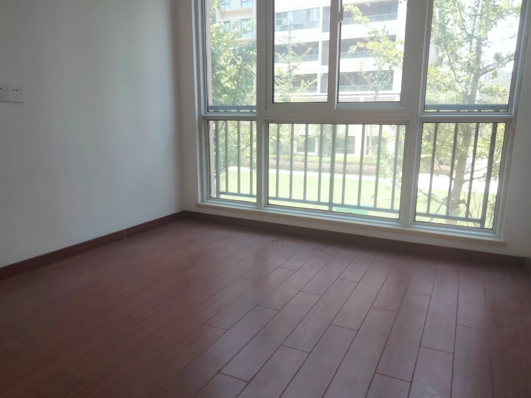 雍锦澜湾 3室2厅2卫 1134m&sup2;