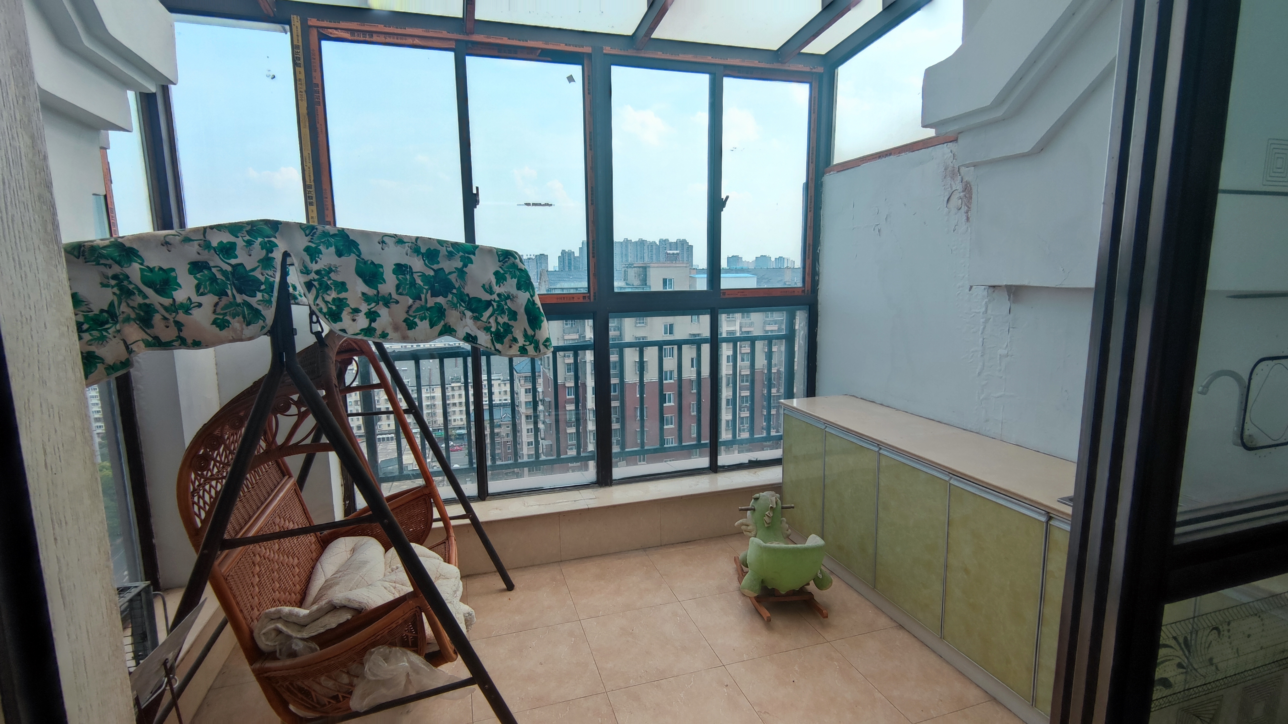 盛唐公寓 4室2厅2卫 80.00m&sup2;