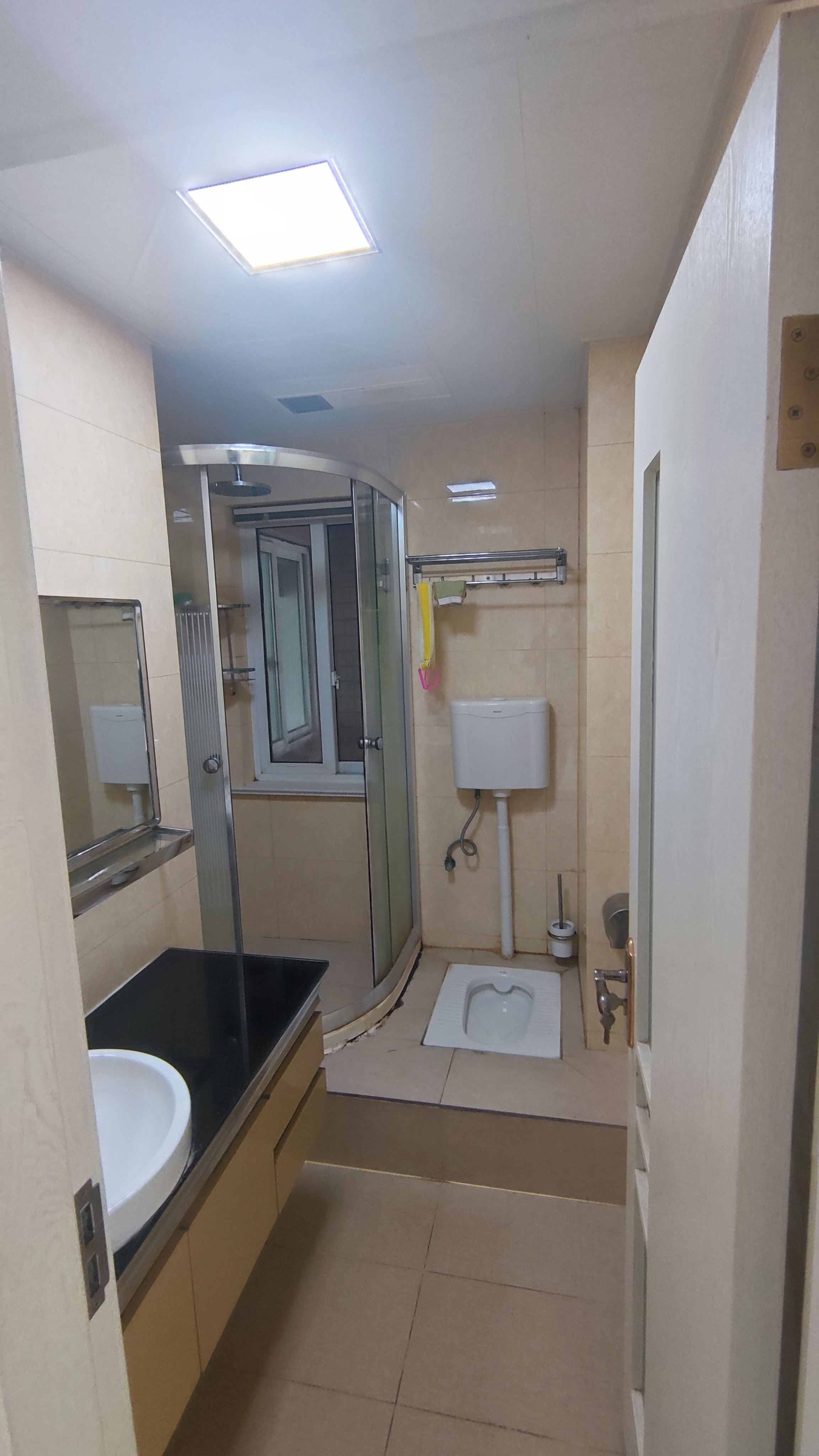 盛唐公寓 4室2厅2卫 80.00m&sup2;