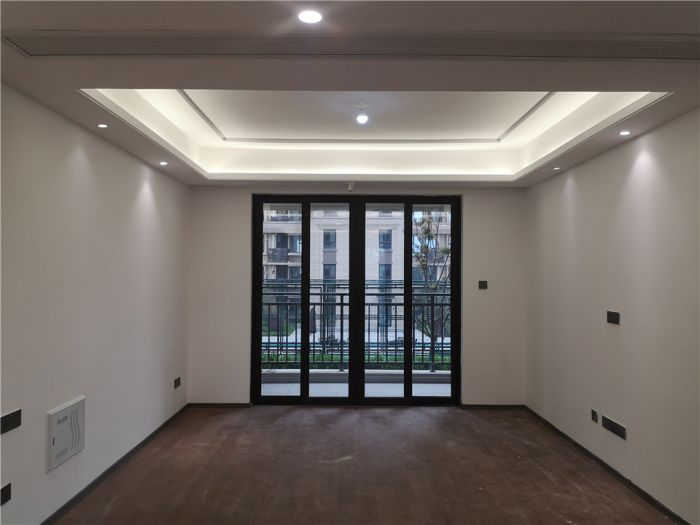 春风南岸东园 3室2厅2卫 122m&sup2;