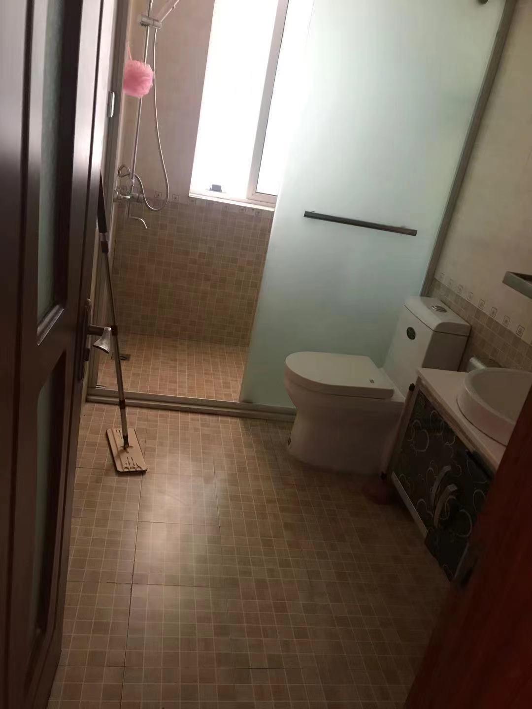锦安花园一期 3室2厅1卫 120m&sup2;
