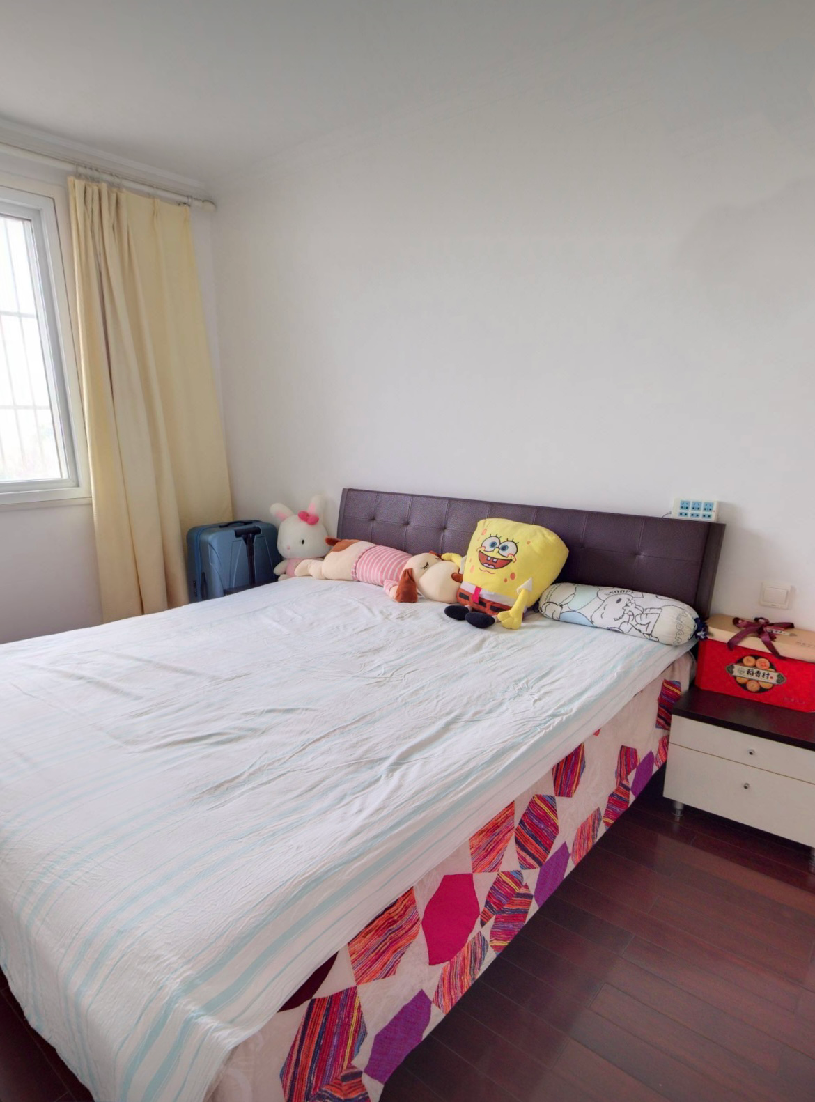 城南小苑 6室1厅2卫 195m&sup2;