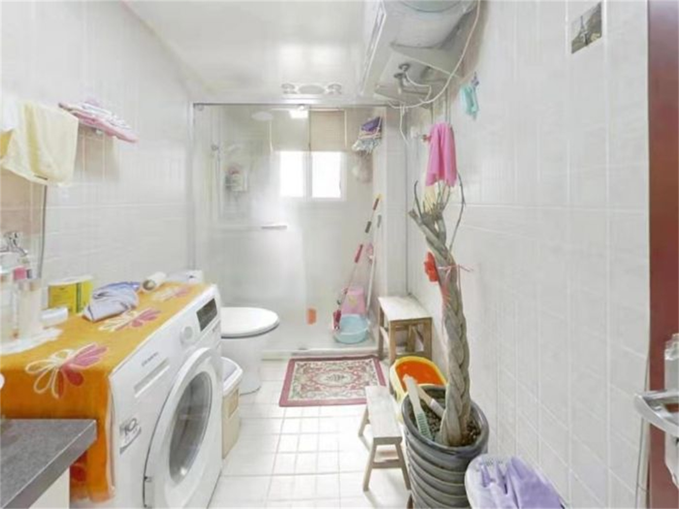 新东方花苑 3室2厅1卫 136.8m&sup2;