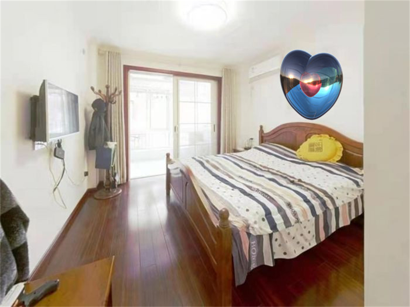 新东方花苑 3室2厅1卫 136.8m&sup2;