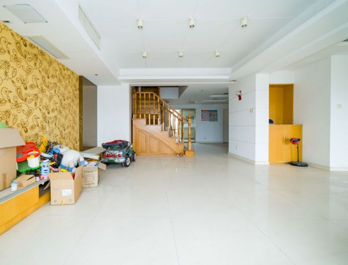 天安花园 4室2厅2卫 294.45m&sup2;
