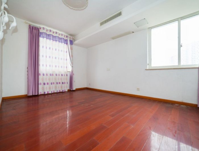 天安花园 4室2厅2卫 294.45m&sup2;