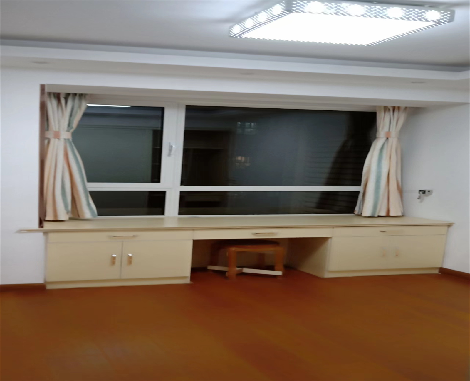 弘阳上城 3室2厅1卫 116m&sup2;