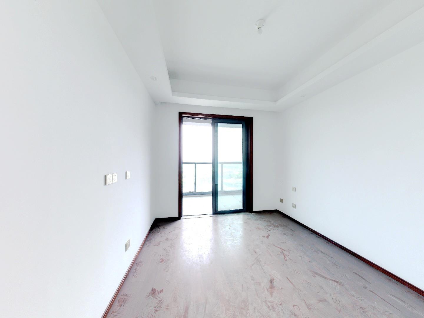 春江阅 4室2厅2卫 143m&sup2;